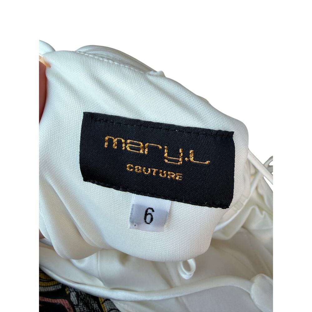 Mary L. Couture White Maxi Dress Gown Embellished Brooch Lace Up Back Size 6 - Picture 9 of 9